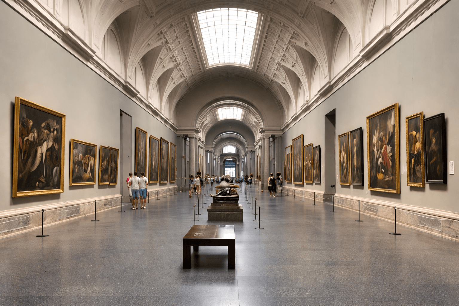 Galeria interior del Museo del Prado en Madrid